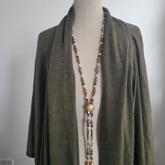 Dear Scarlett Green Knit Poncho Wrap Cape Cardigan (Size: One Size) - Picture 4 of 15